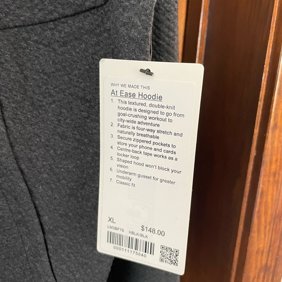 Lululemon Men’s At Ease Hoodie XL Black NWT - Picture 2 of 3